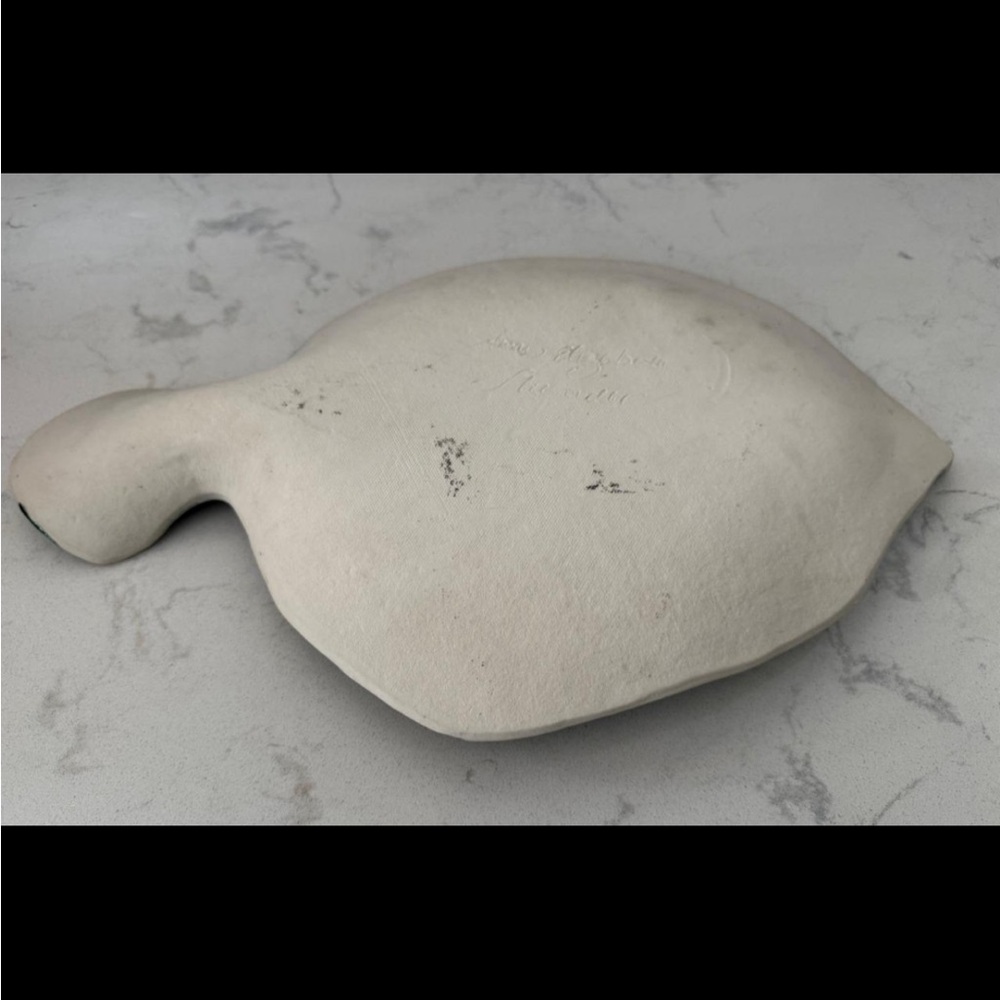Signed Ann Elizabeth Studio Art Pottery Flounder Fish Platter Tray | 16½"×10" - Picture 2 of 6
